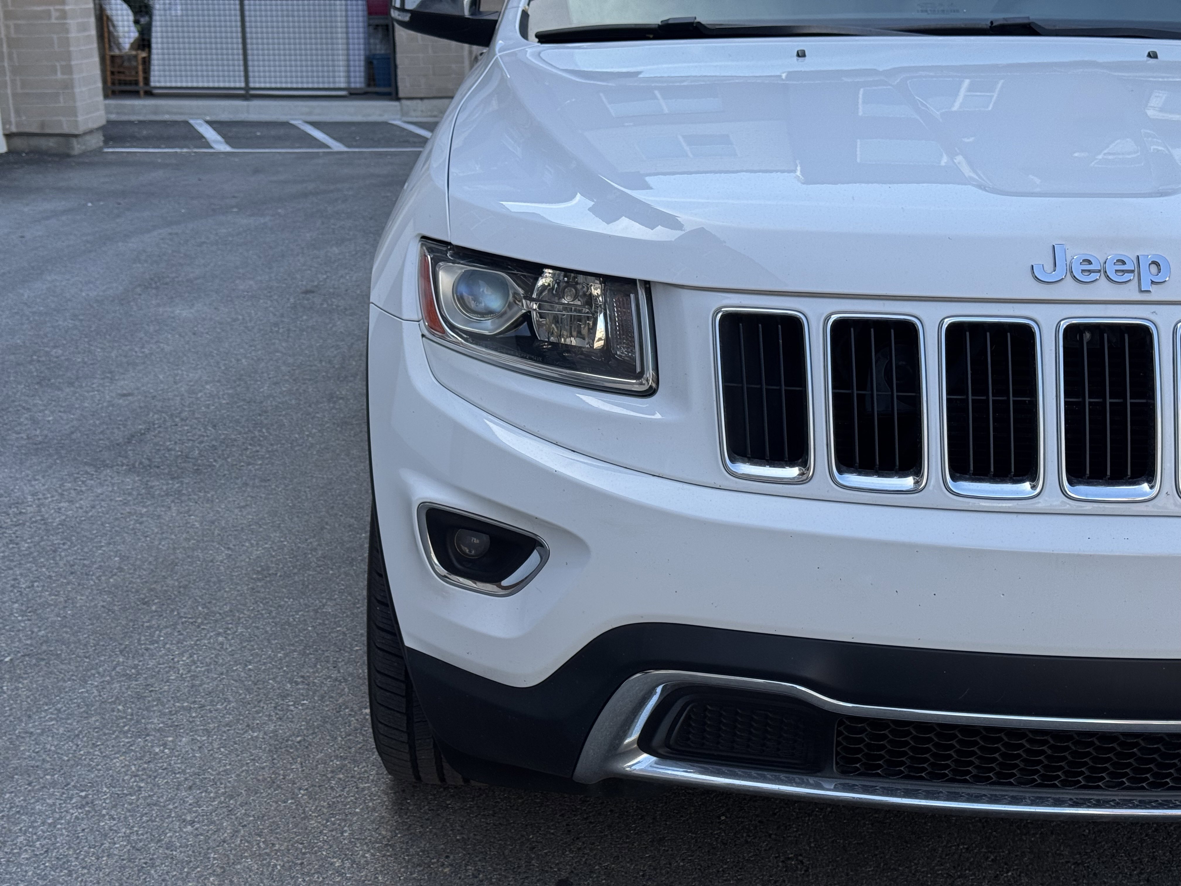 Used 2014 Jeep Grand Cherokee Limited image 11