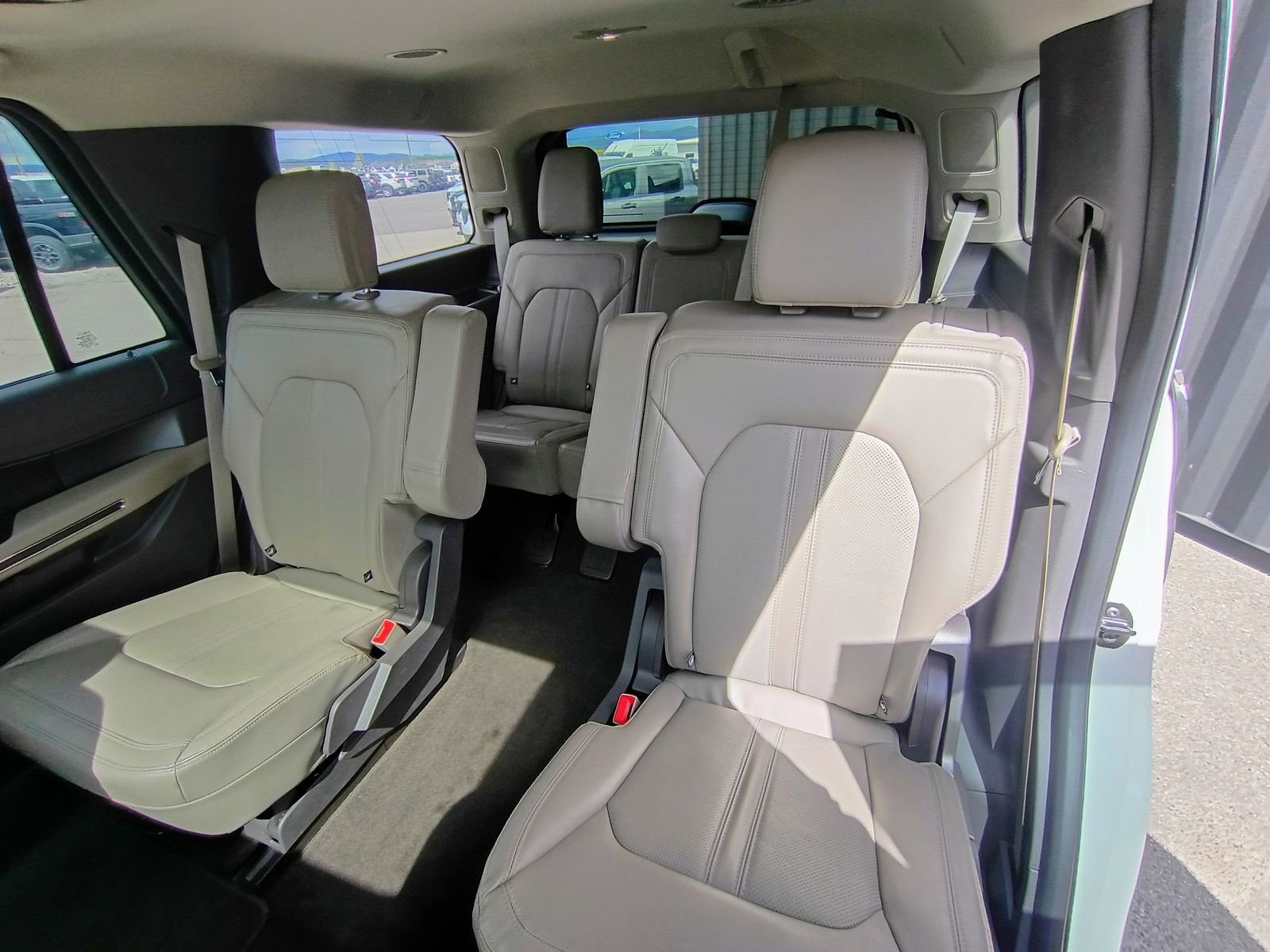 Used 2021 Ford Expedition Limited AWD/4WD image 25