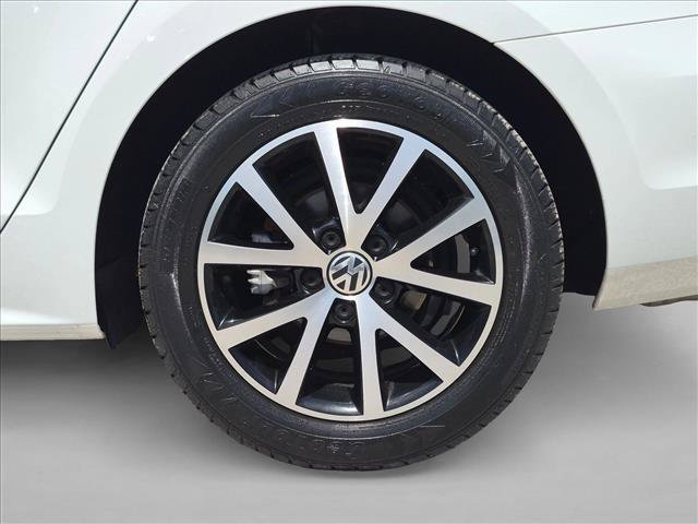 Used 2017 Volkswagen Jetta SE FWD image 23