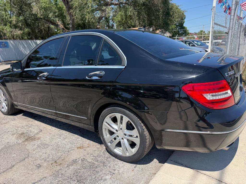 Used 2012 Mercedes-Benz C 300 4MATIC Sedan image 16