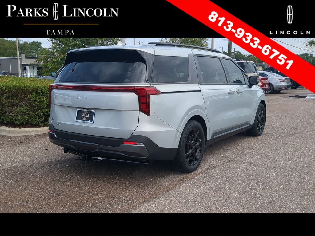 Used 2025 Kia Carnival SX FWD image 4