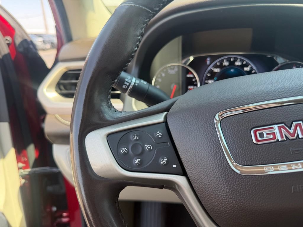 Used 2019 GMC Acadia Denali w/ Technology Package FWD image 29