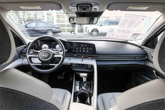 Certified 2023 Hyundai Elantra Limited image 14