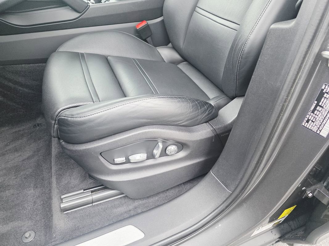 Used 2021 Porsche Cayenne E-Hybrid image 10