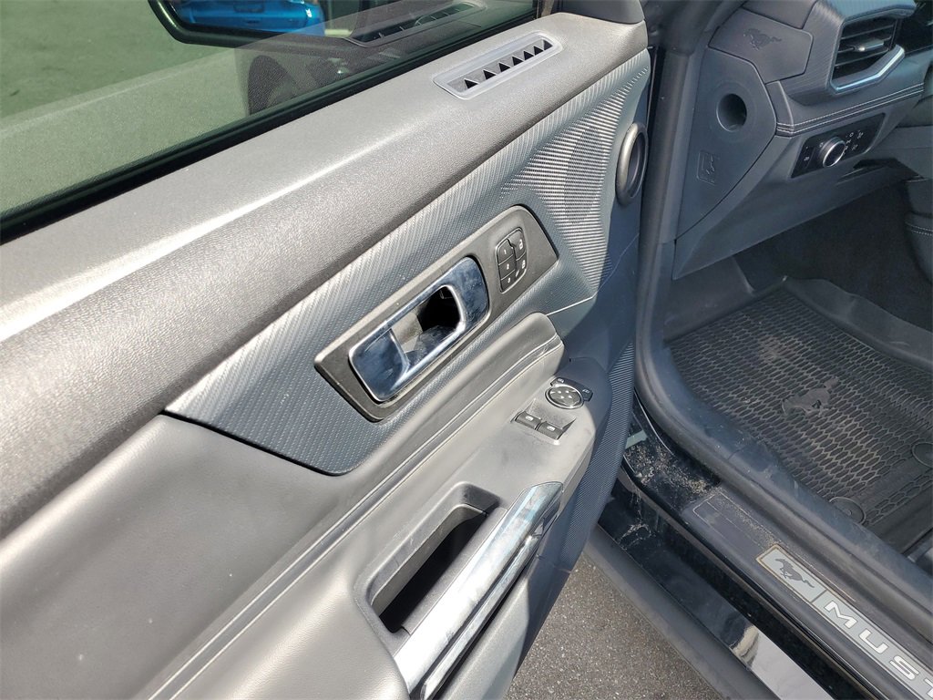 Used 2024 Ford Mustang GT Premium image 10