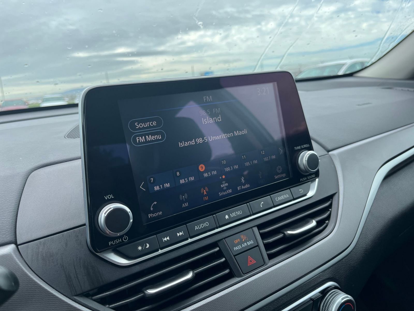 Used 2025 Nissan Altima 2.5 SR image 21