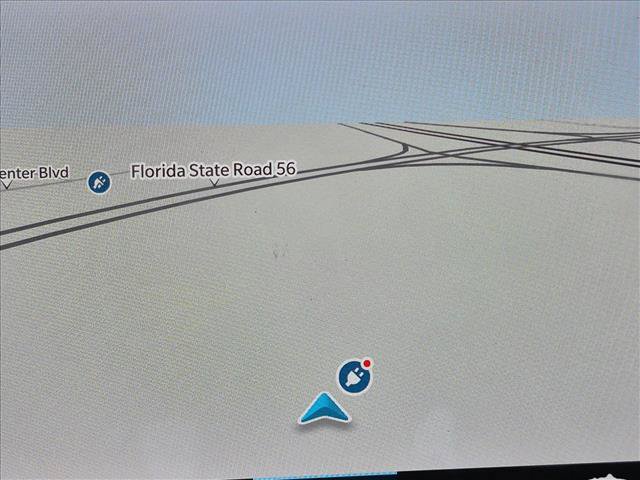 Used 2021 Chrysler Pacifica Touring-L w/ Uconnect Theater Family Group FWD image 12