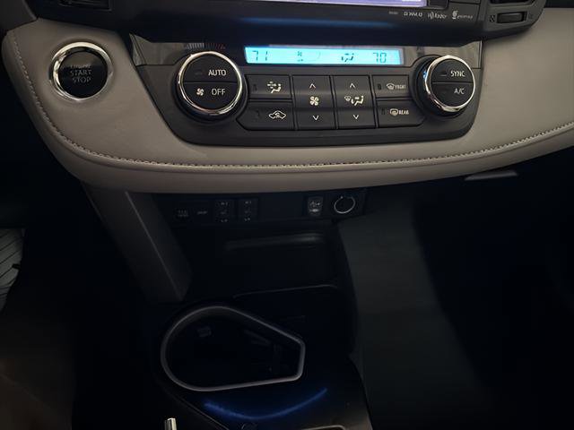 Used 2018 Toyota RAV4 Limited FWD image 23