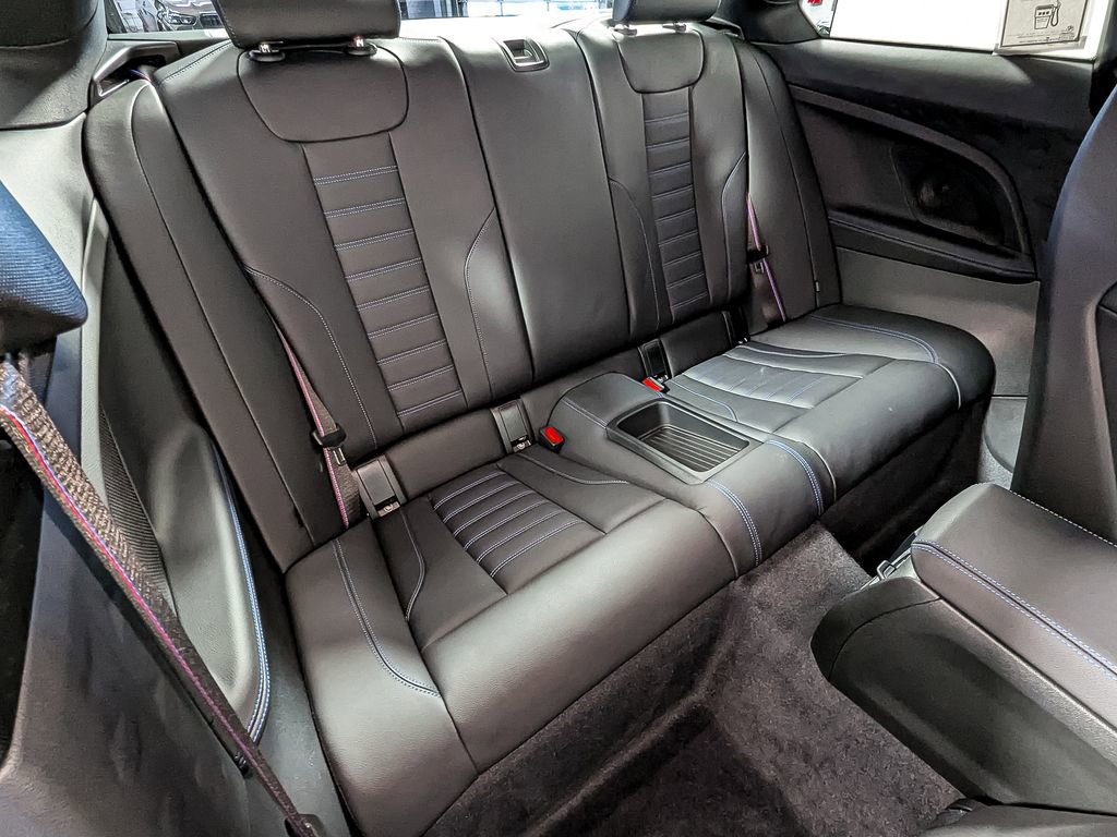 Used 2024 BMW M2 image 39