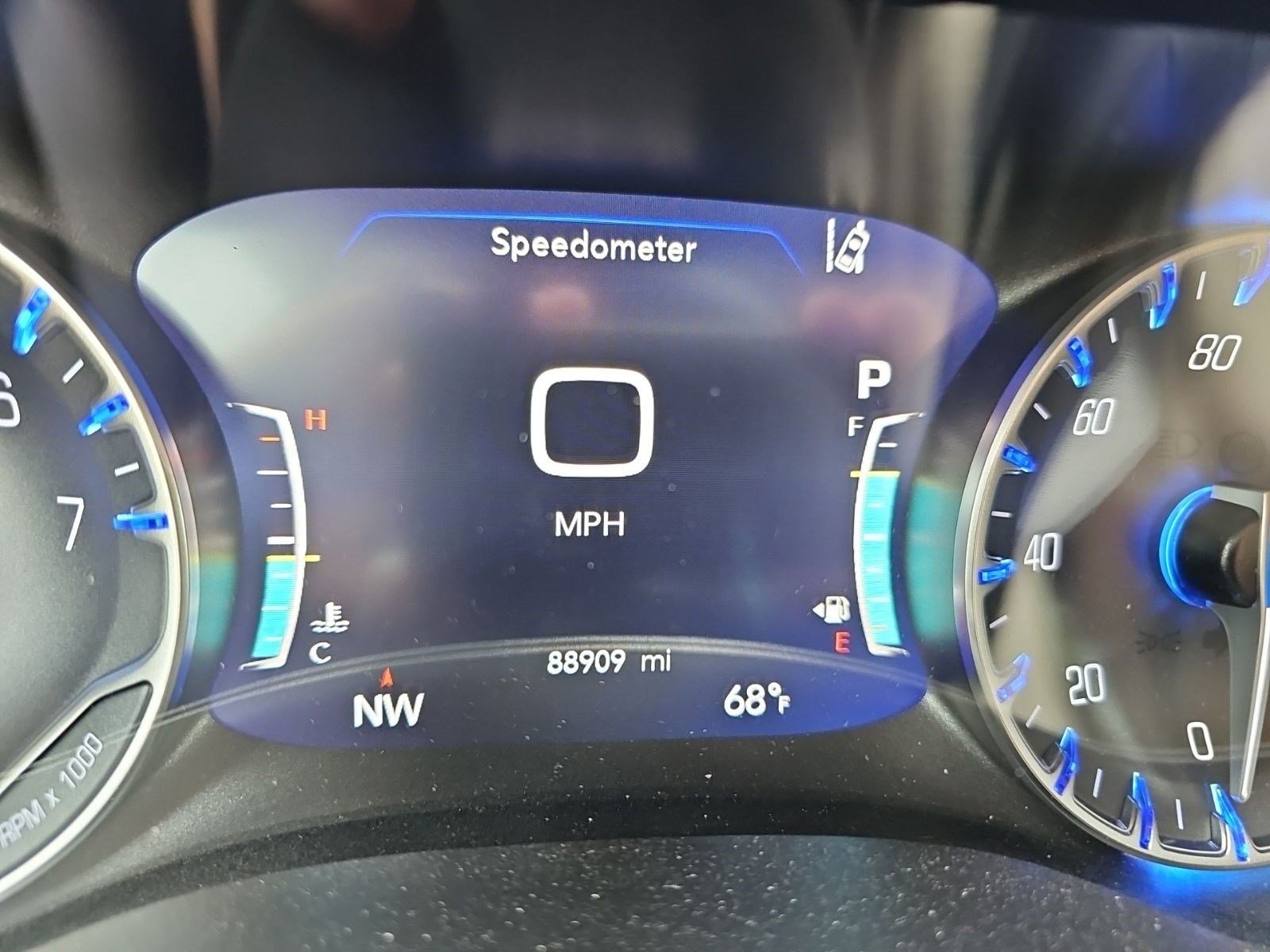 Used 2021 Chrysler Pacifica Touring-L w/ Uconnect Theater Family Group FWD image 25