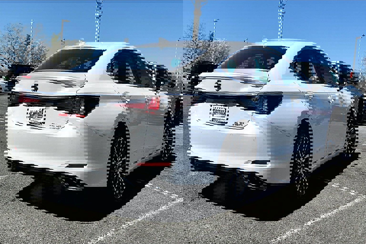 Used 2023 Lexus ES 350 w/ Premium Package image 12