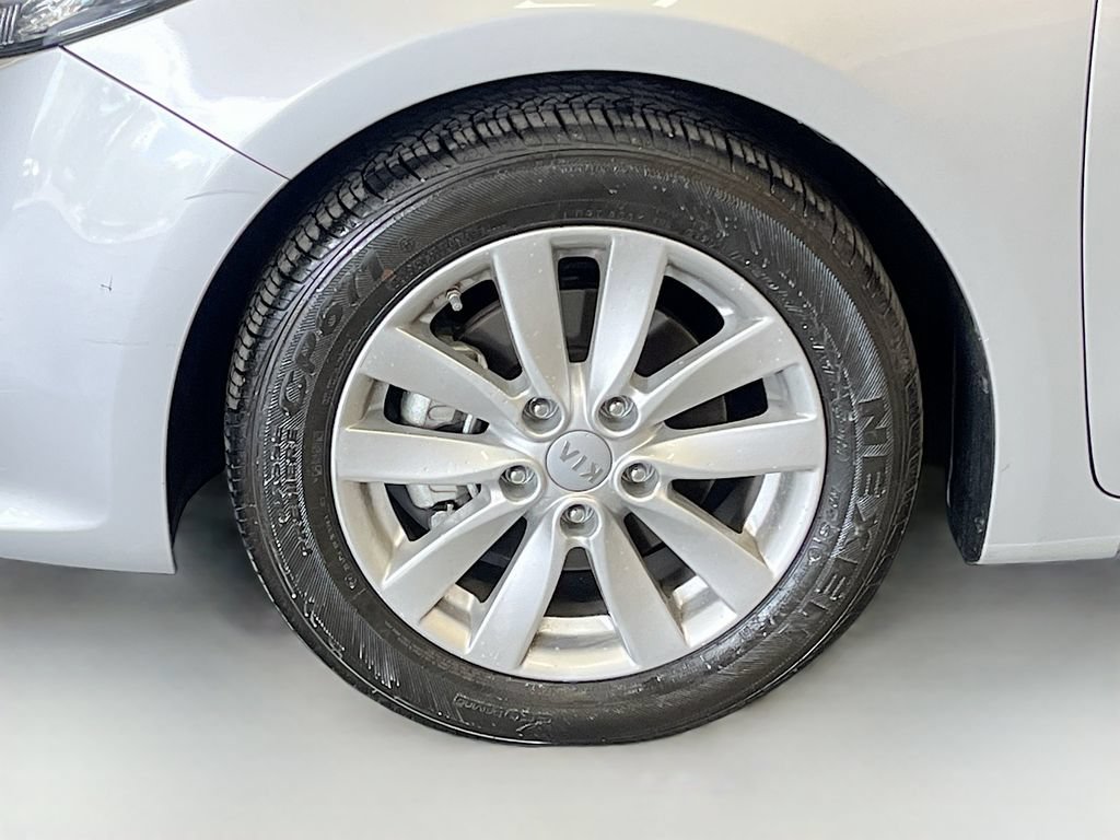 Used 2016 Kia Forte Koup EX w/ EX Premium Package FWD image 32