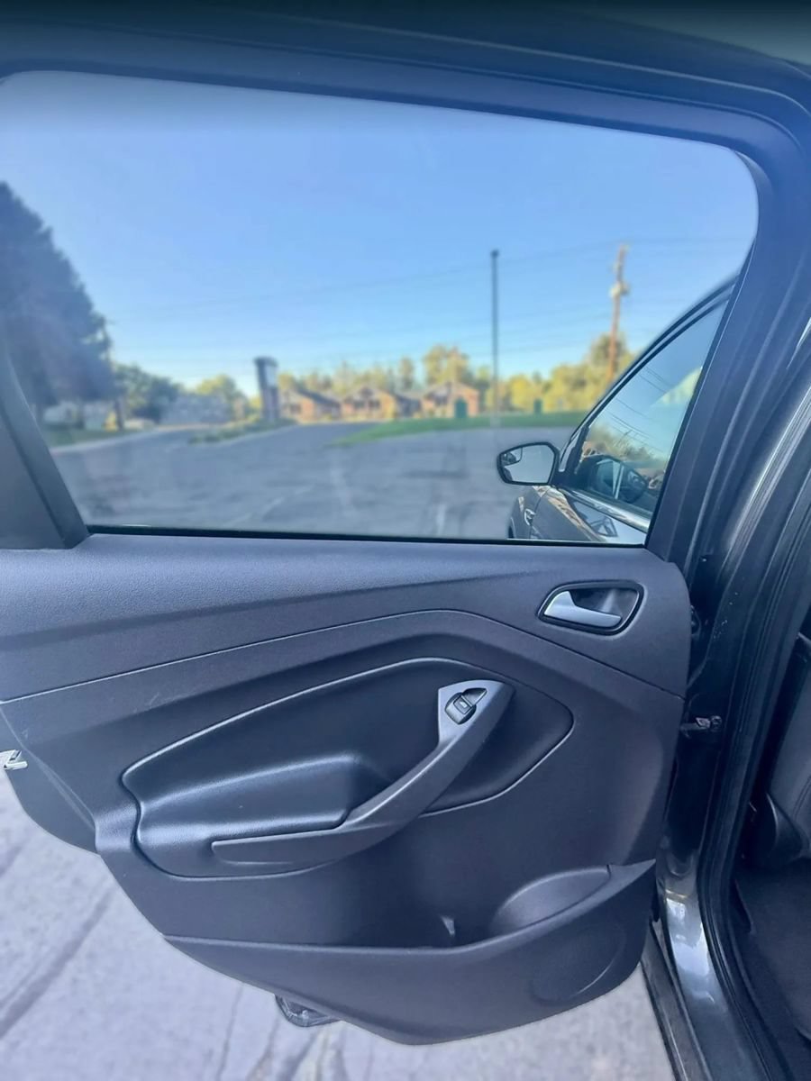 Used 2017 Ford Escape SE AWD/4WD image 22