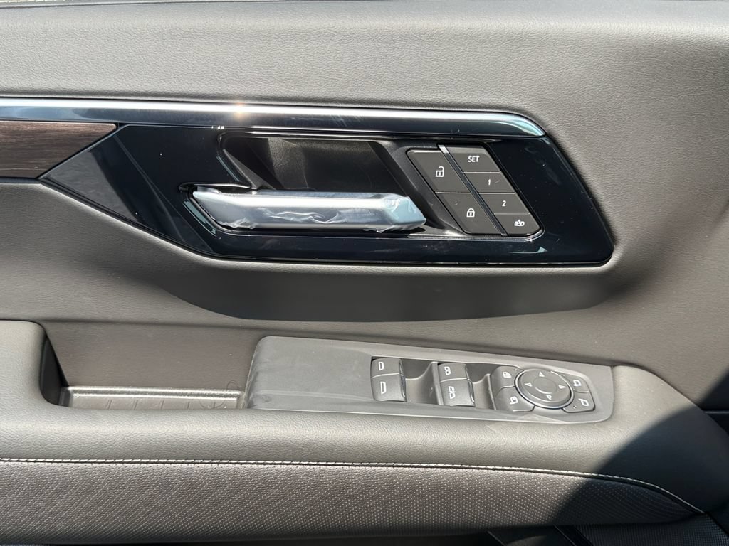 New 2026 Chevrolet Tahoe Premier AWD/4WD image 11