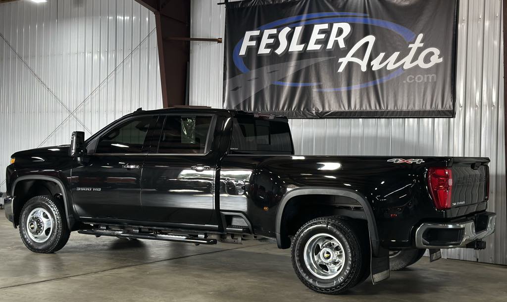 Used 2021 Chevrolet Silverado 3500 LTZ w/ LTZ Plus Package image 18