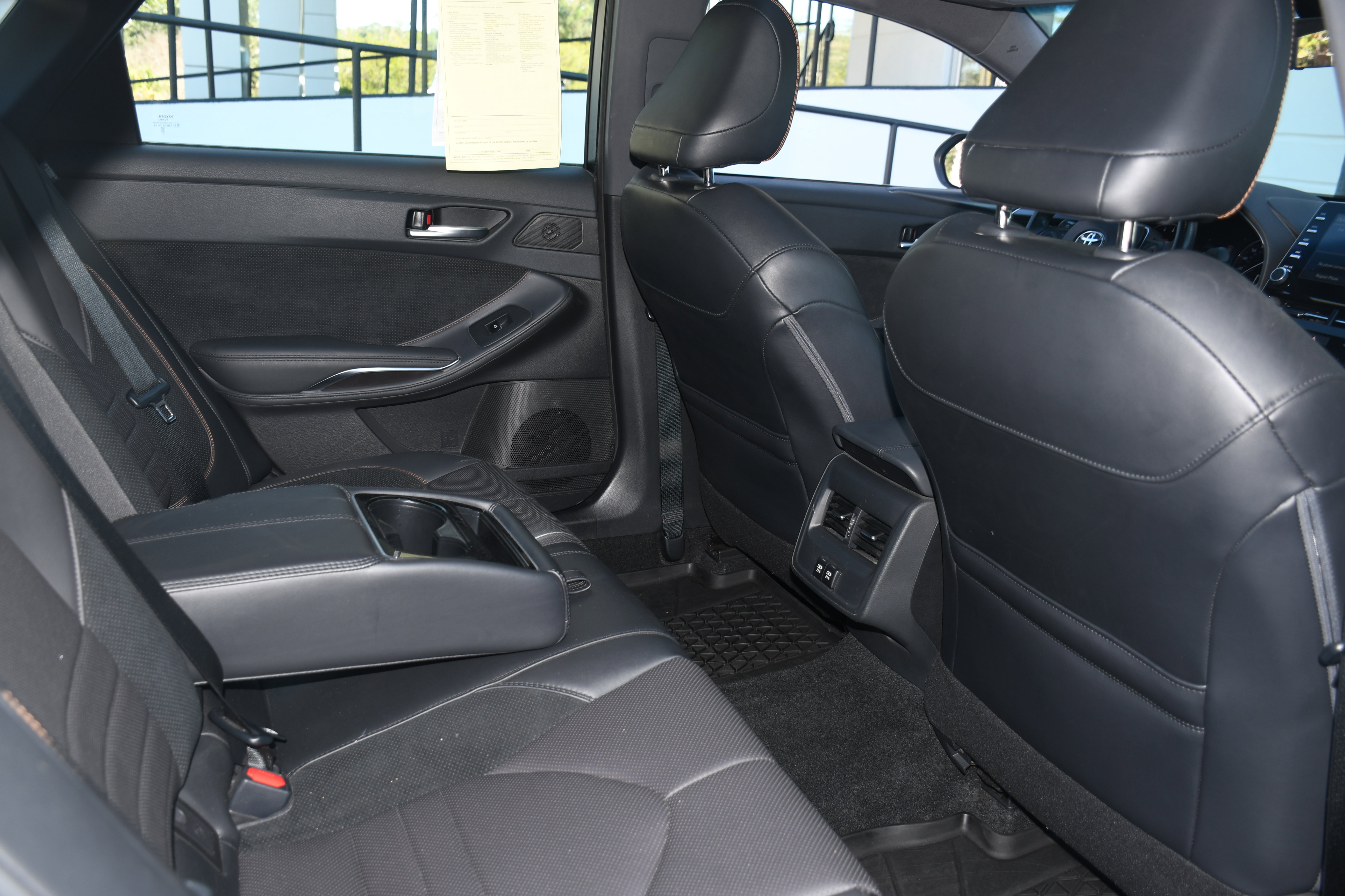Used 2019 Toyota Avalon XSE image 19