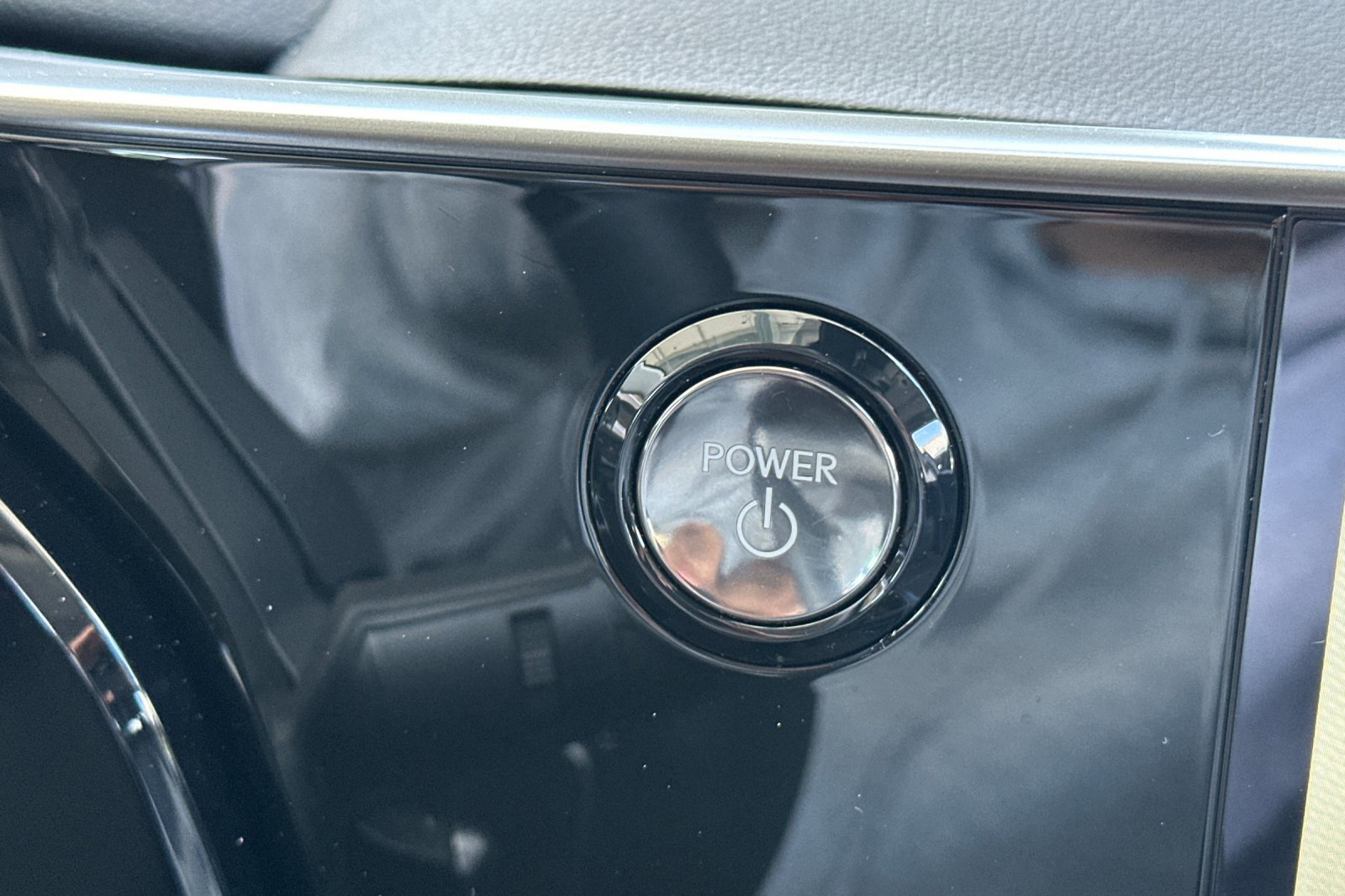 Used 2025 Lexus NX 350h AWD w/ Cold Area Package image 22