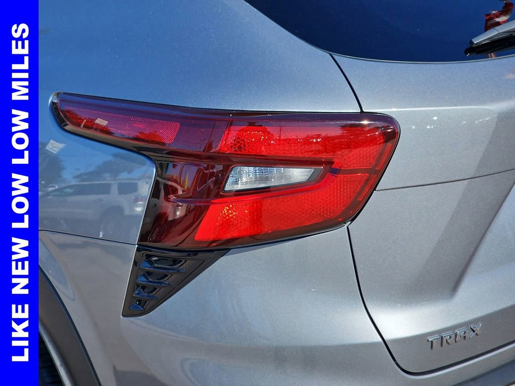 Used 2025 Chevrolet Trax ACTIV w/ Driver Confidence Package image 40