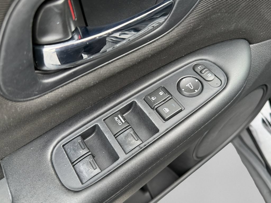 Used 2018 Honda HR-V LX image 20