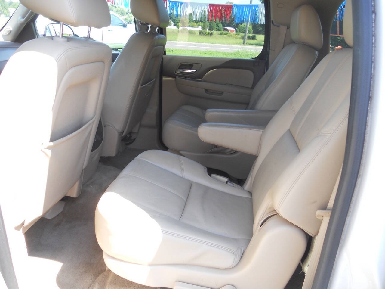 Used 2013 Chevrolet Suburban LT AWD/4WD image 21