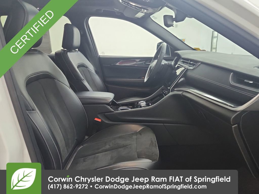 Used 2023 Jeep Grand Cherokee Altitude image 33