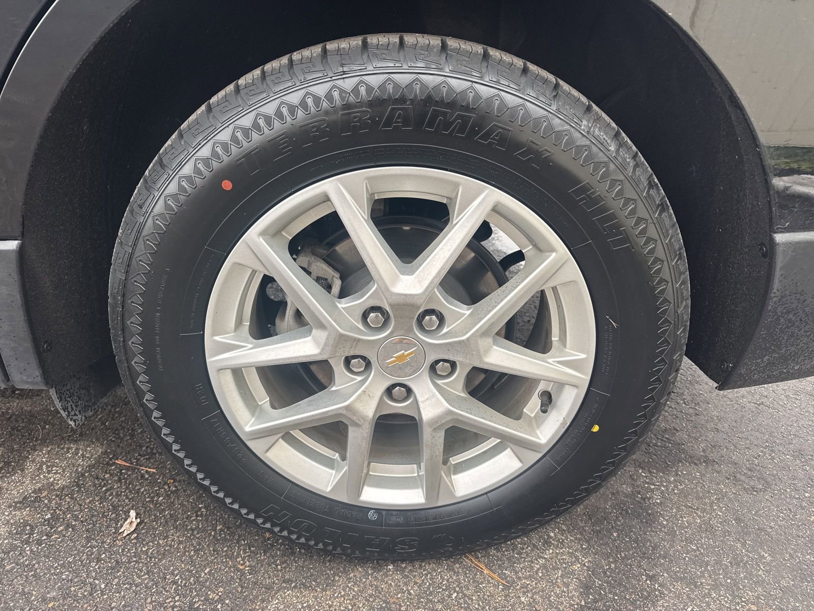 Used 2023 Chevrolet Equinox LT image 11