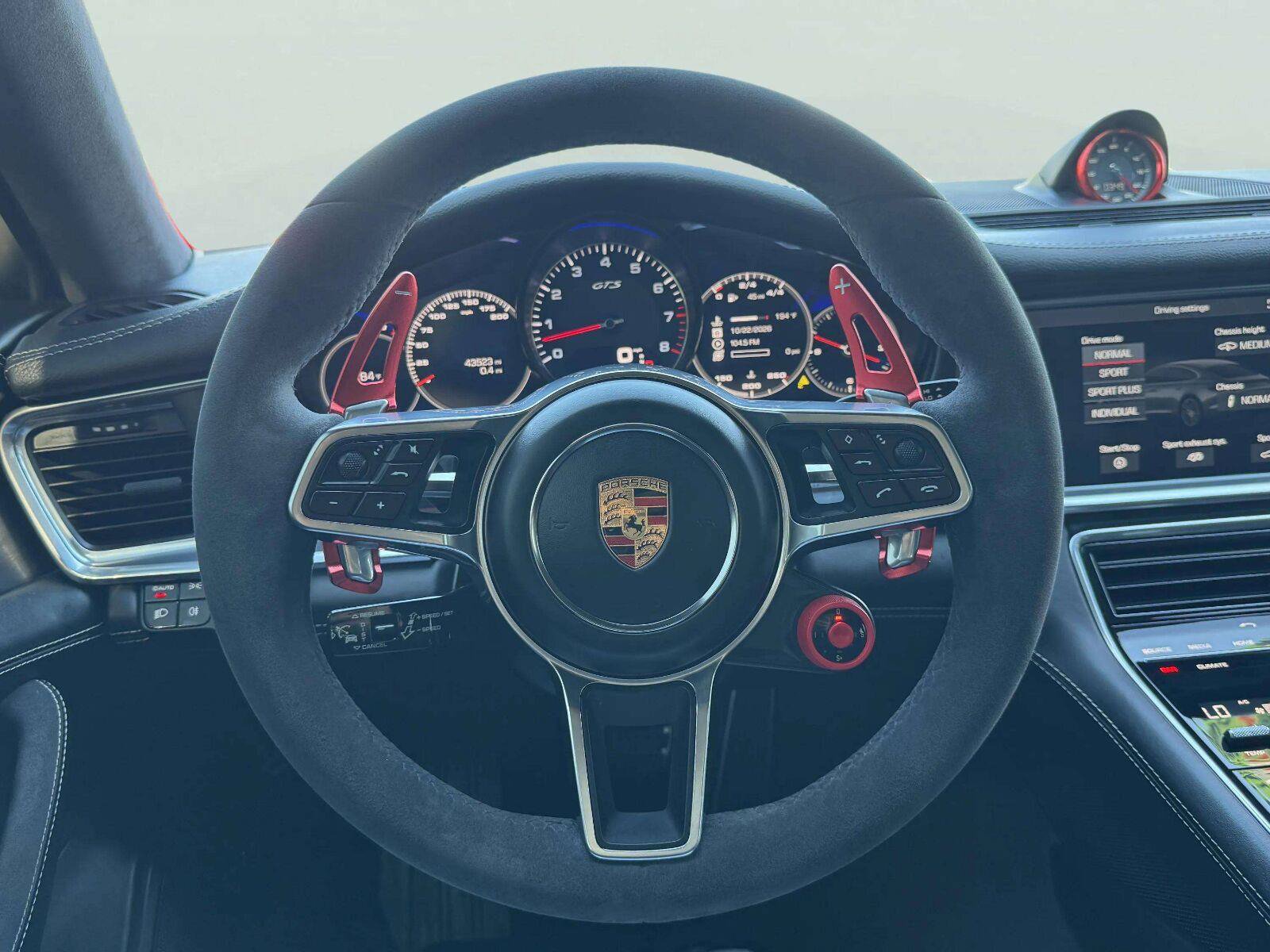 Used 2020 Porsche Panamera GTS AWD/4WD image 29
