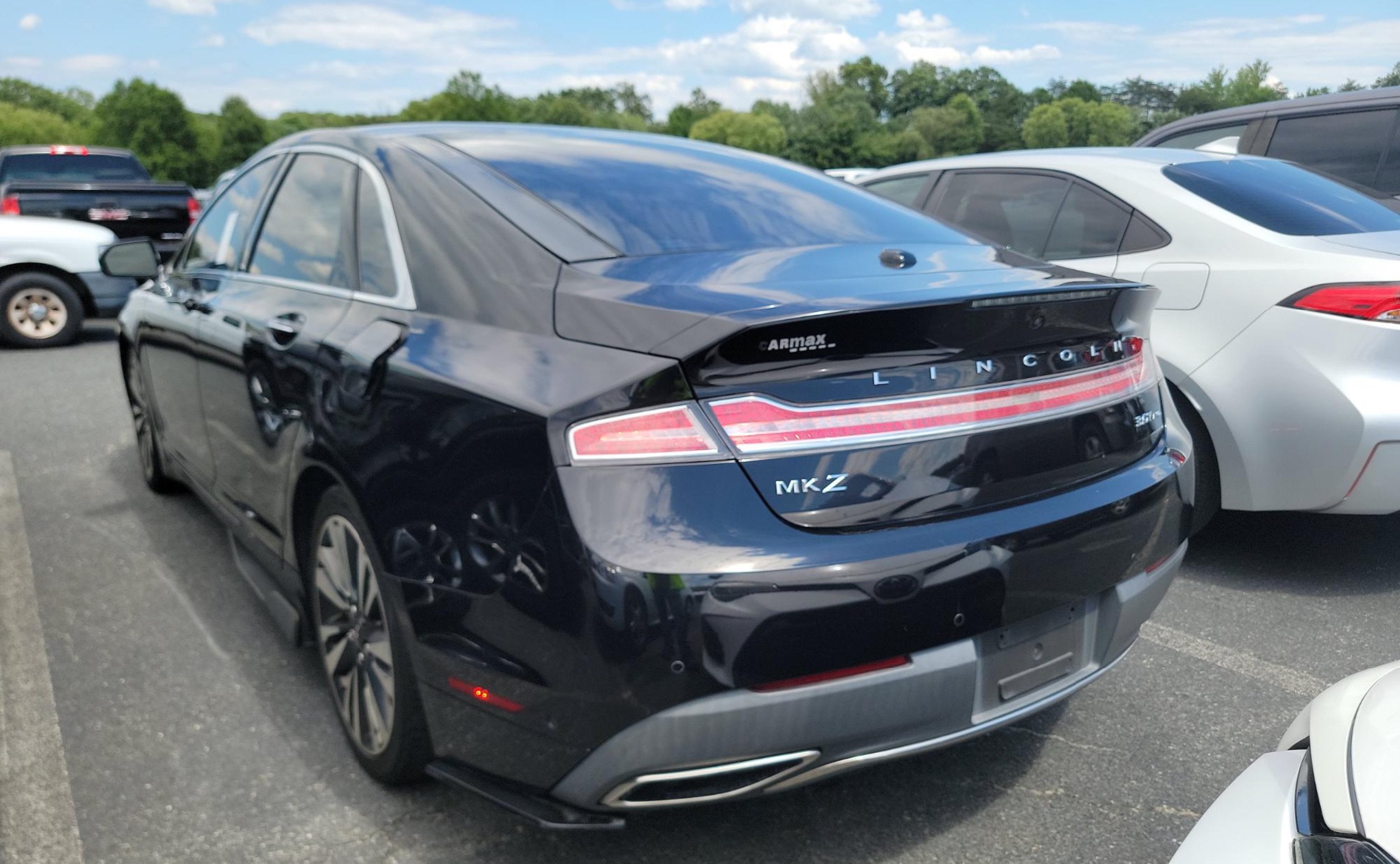 Used 2019 Lincoln MKZ Reserve w/ Luxury Package AWD/4WD image 4