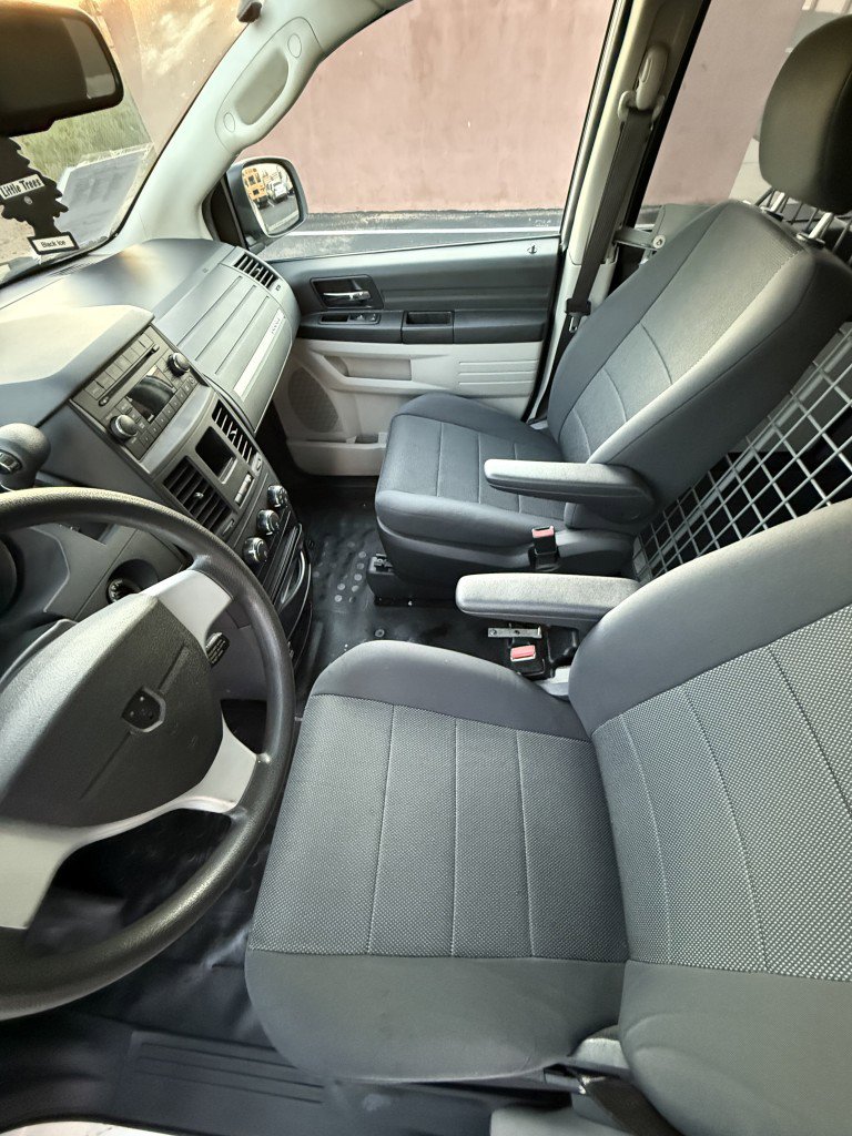 Used 2009 Dodge Grand Caravan image 13