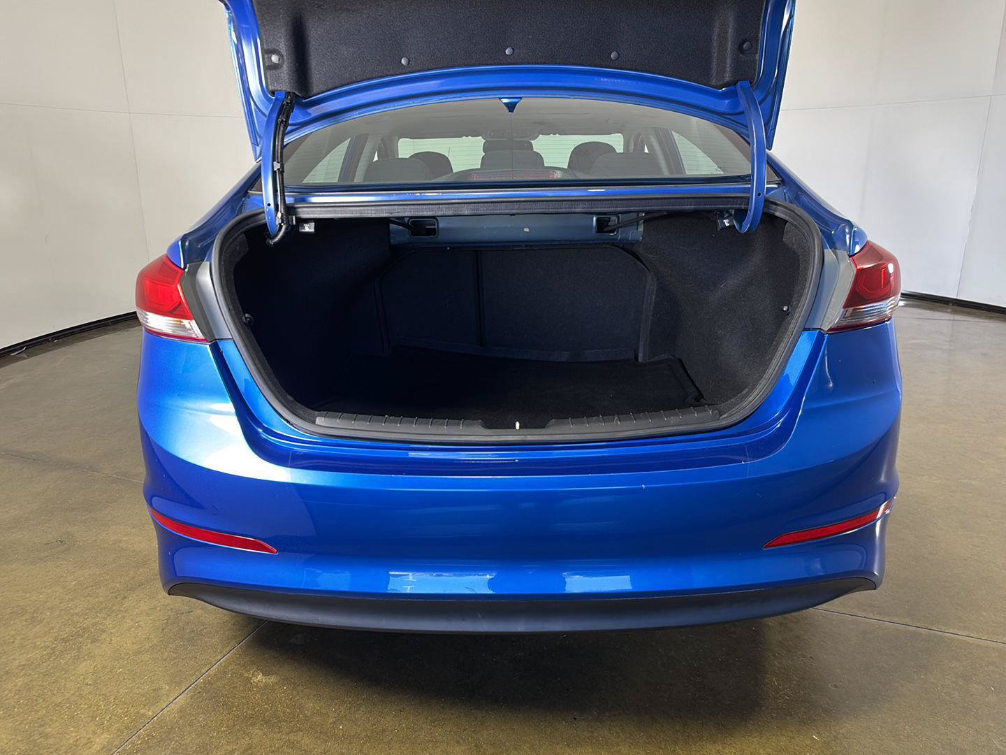 Used 2017 Hyundai Elantra Value Edition FWD image 12