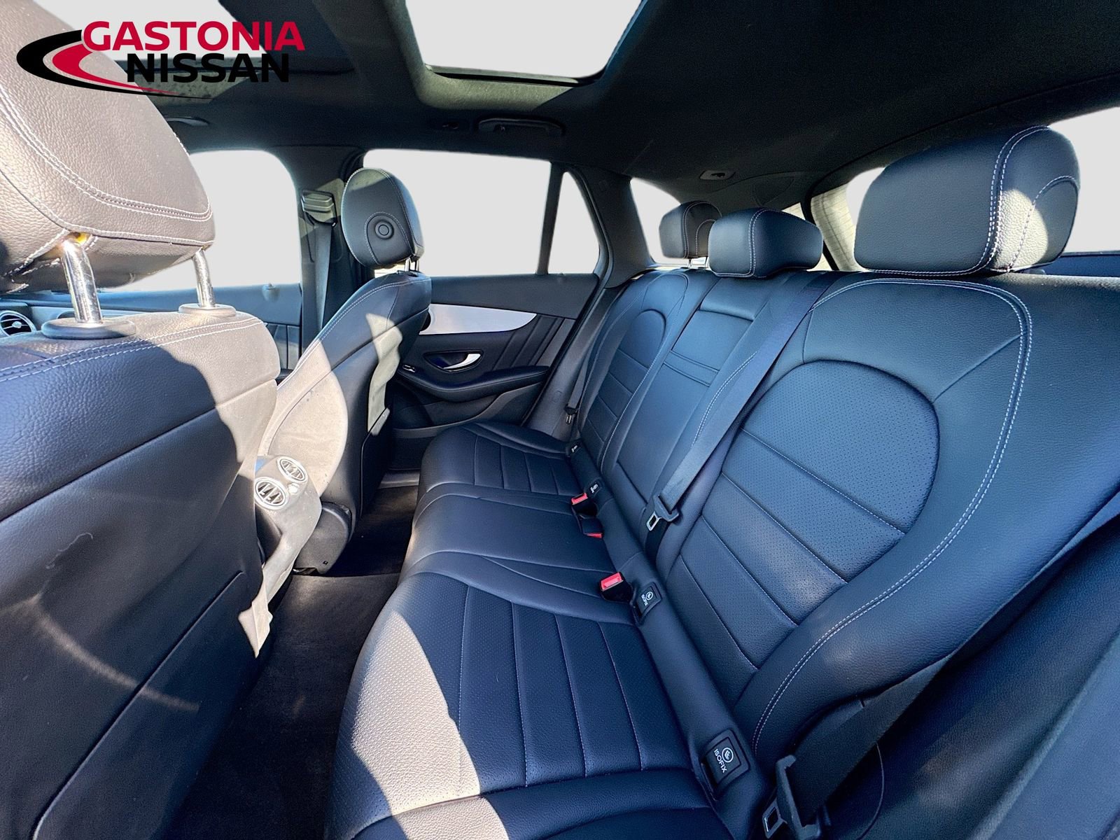 Used 2022 Mercedes-Benz GLC 300 GLC 300 image 31