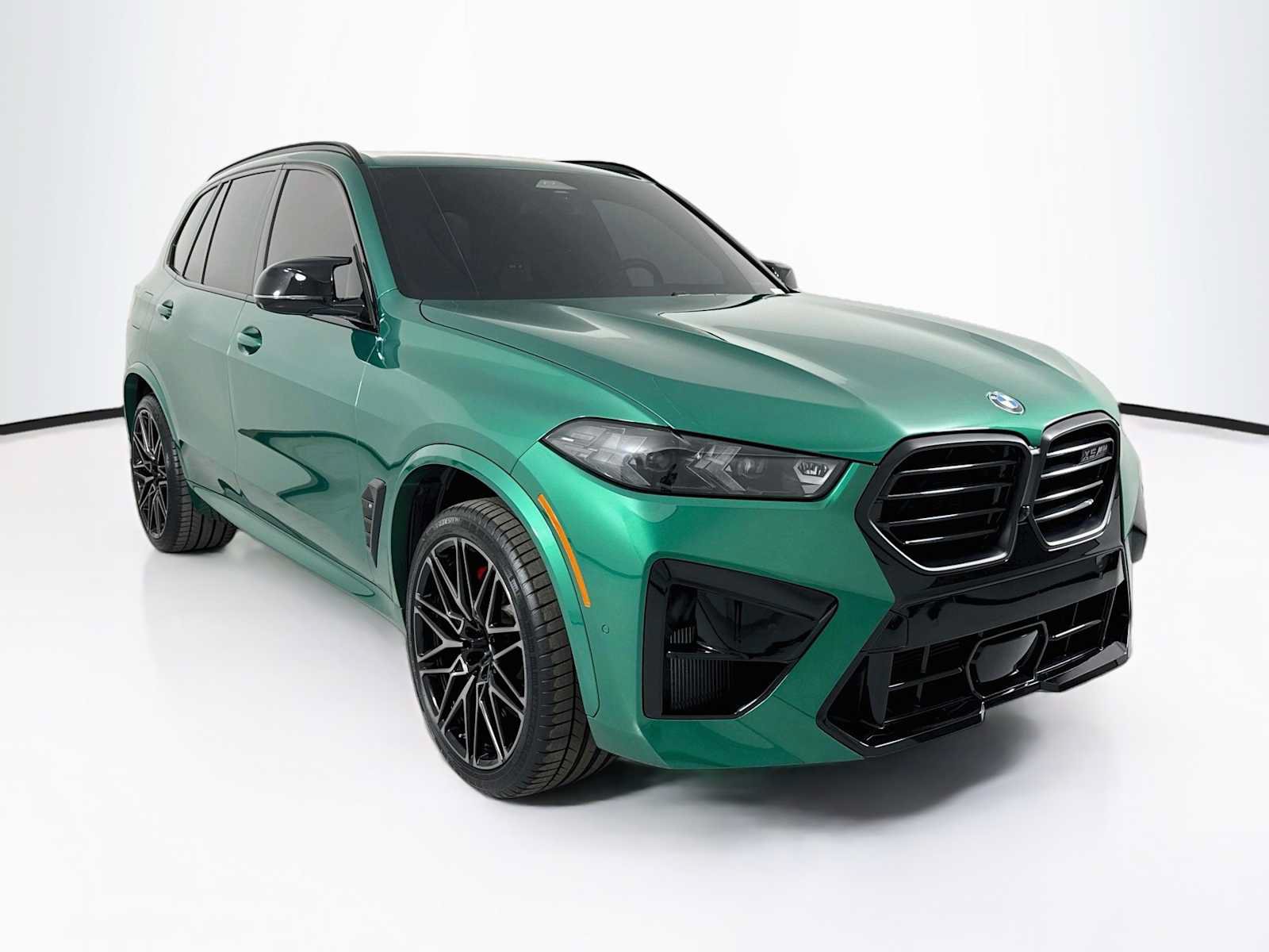 Used 2025 BMW X5 M Competition w/ Executive Package AWD/4WD image 7
