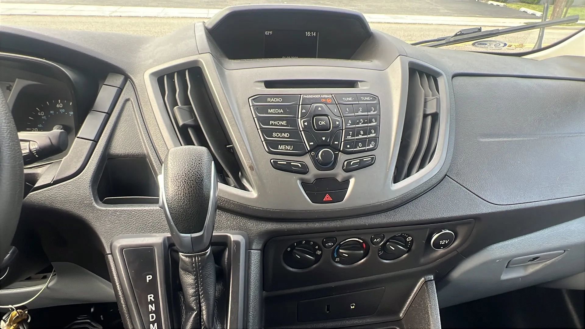 Used 2018 Ford Transit 250 130 Low Roof image 20