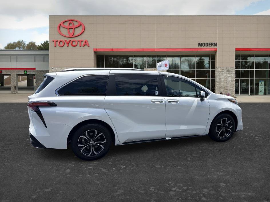 Certified 2026 Toyota Sienna Platinum AWD/4WD image 6