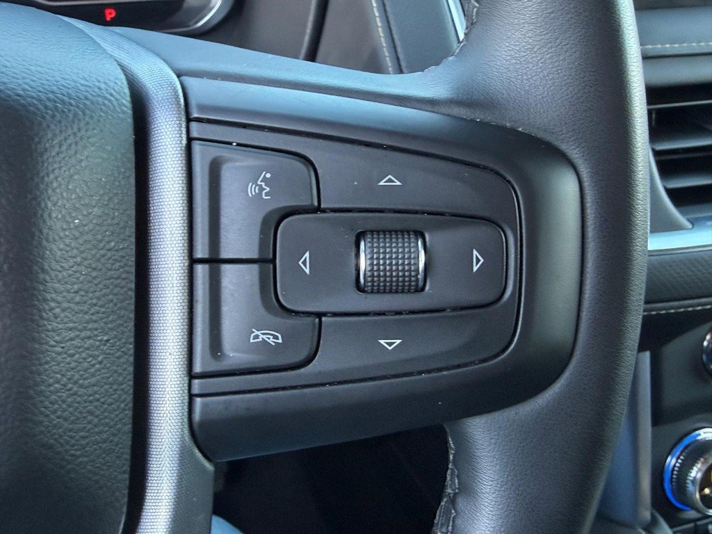 Used 2024 GMC Yukon XL SLT image 23