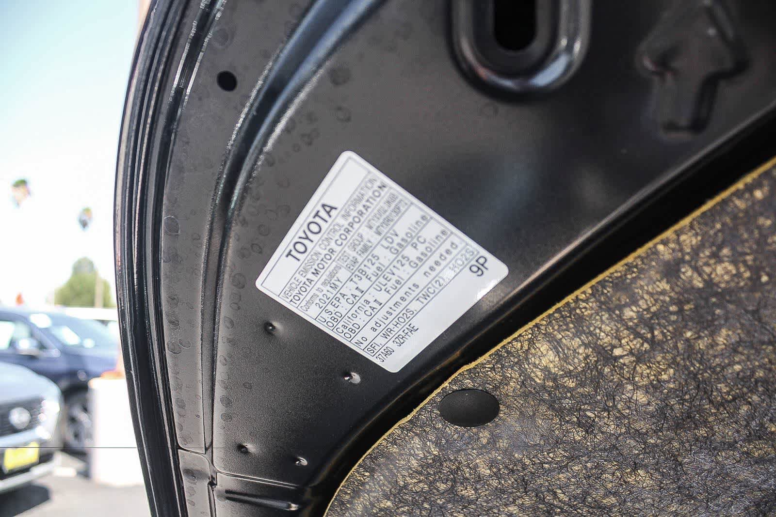 Used 2021 Toyota C-HR XLE FWD image 35