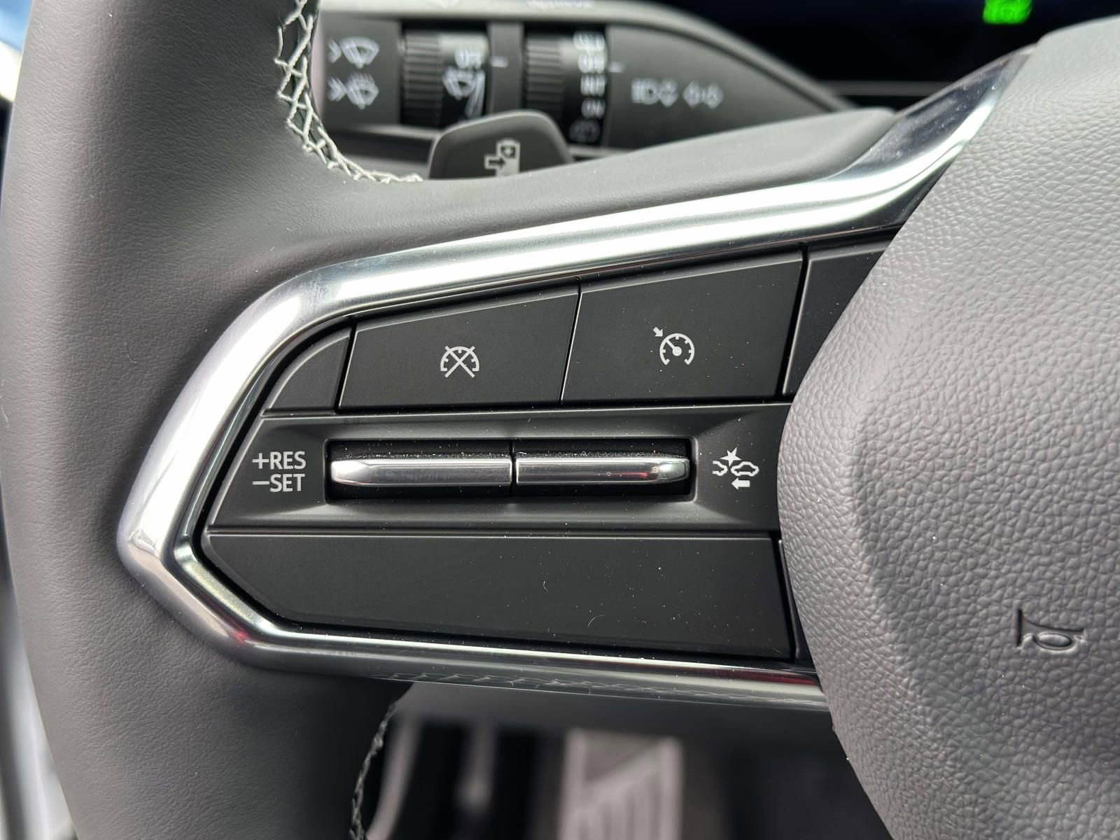 New 2026 Chevrolet Equinox EV LT image 14