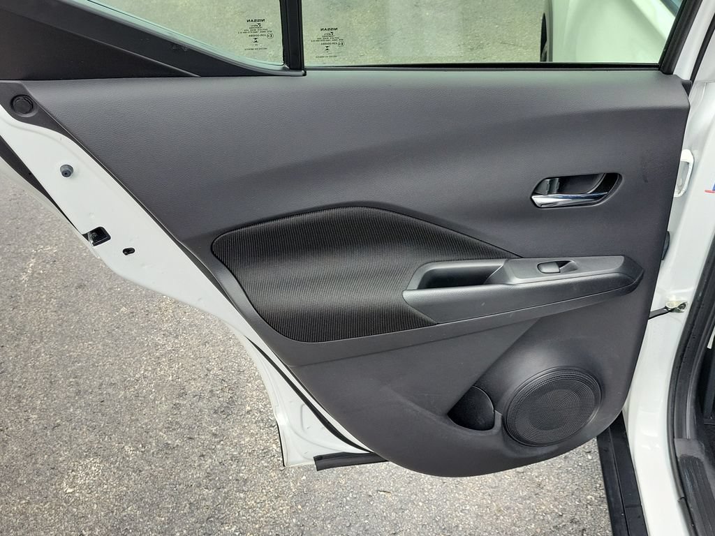 Used 2024 Nissan Kicks SV FWD image 9