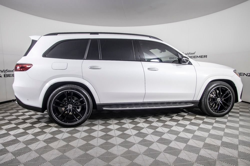 Used 2026 Mercedes-Benz GLS 580 4MATIC image 4