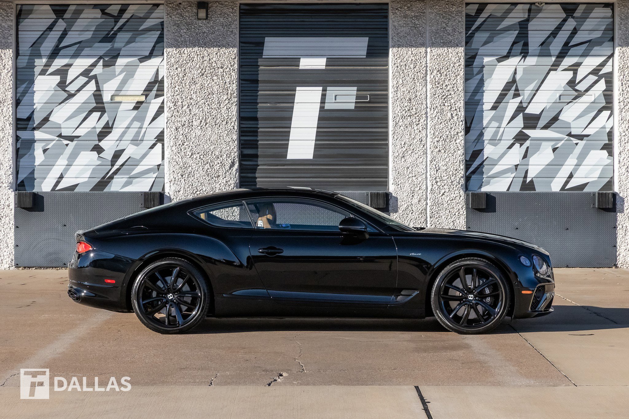 Used 2023 Bentley Continental GT V8 image 17