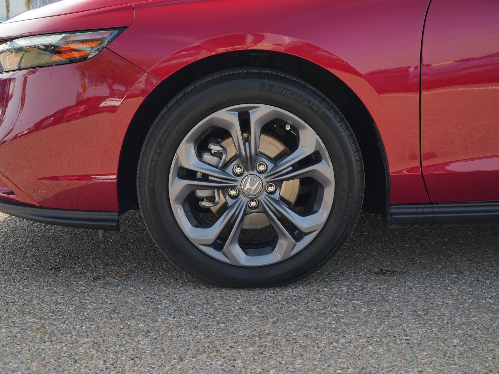 Used 2023 Honda Accord EX image 12