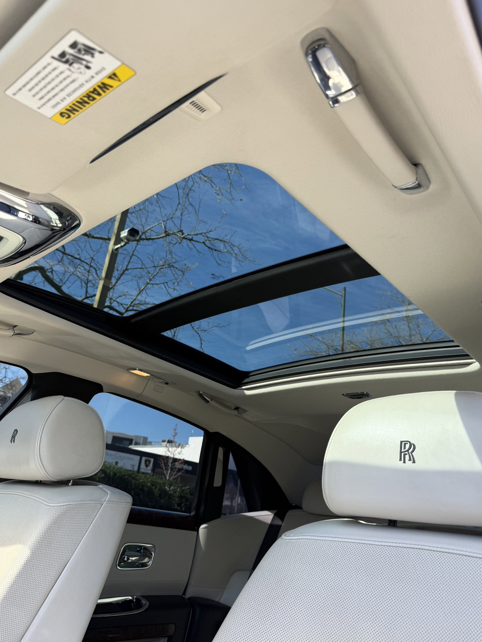 Used 2012 Rolls-Royce Ghost image 31