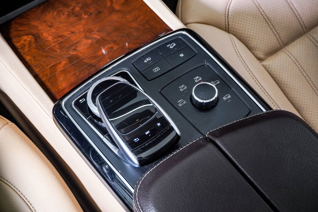 Used 2019 Mercedes-Benz GLS 450 4MATIC image 27