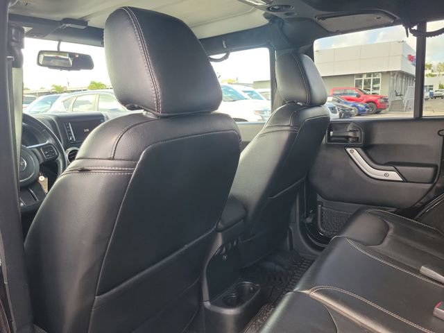 Used 2017 Jeep Wrangler Unlimited Sahara w/ Mopar Chrome Edition Group image 9
