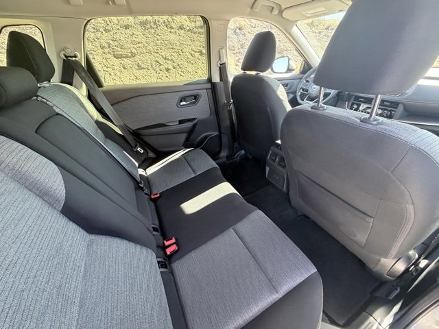 Certified 2023 Nissan Rogue SV image 29