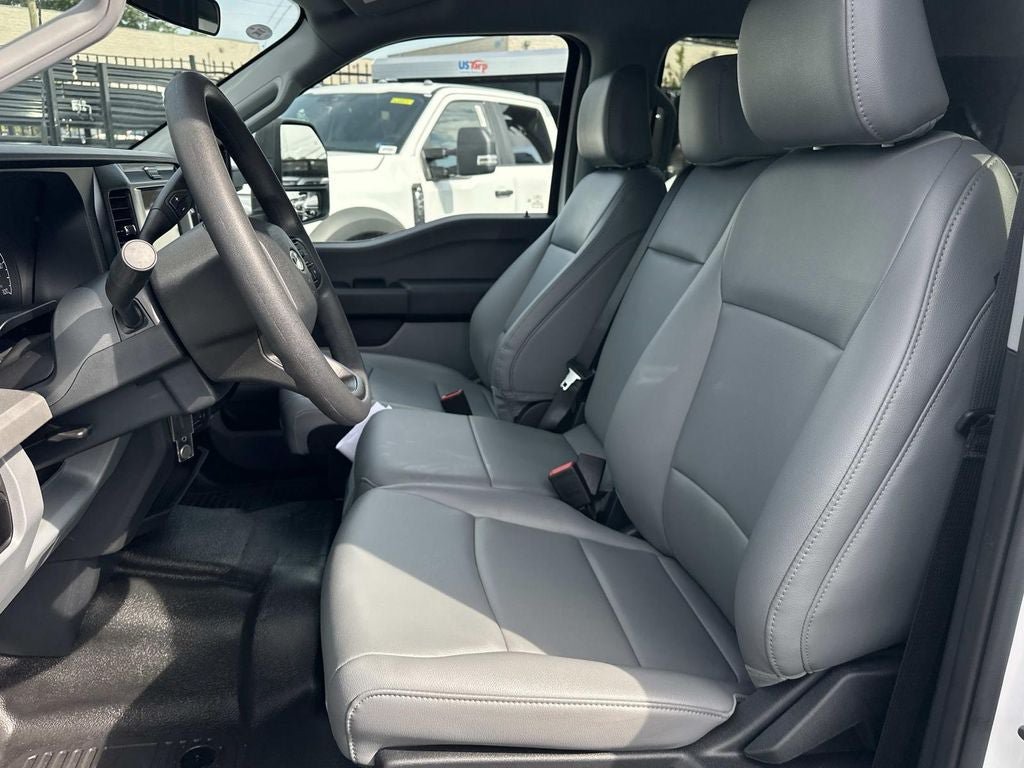 New 2025 Ford F350 XL w/ XL Chrome Package RWD image 9