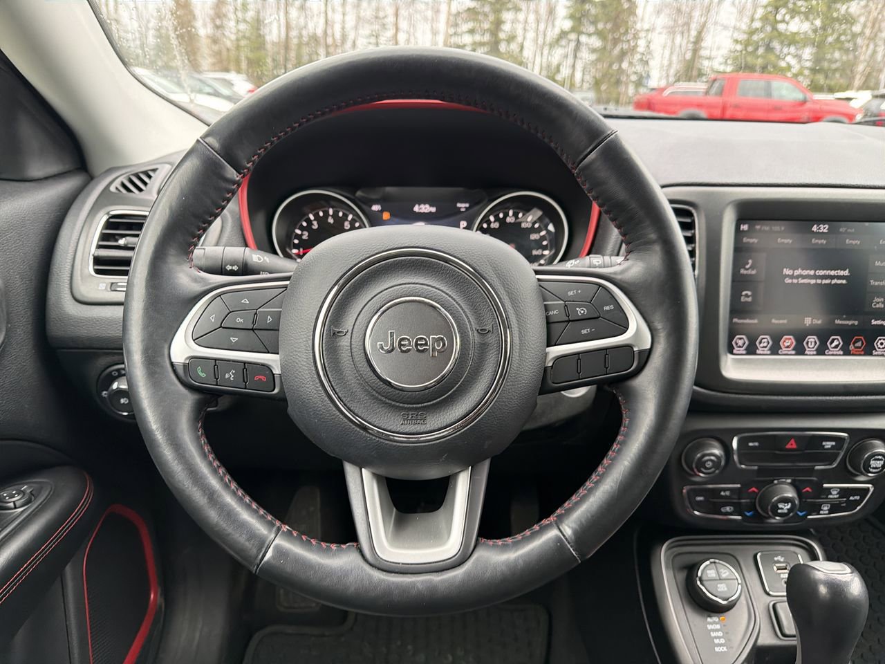 Used 2018 Jeep Compass Trailhawk w/ Cold Weather Group AWD/4WD image 14