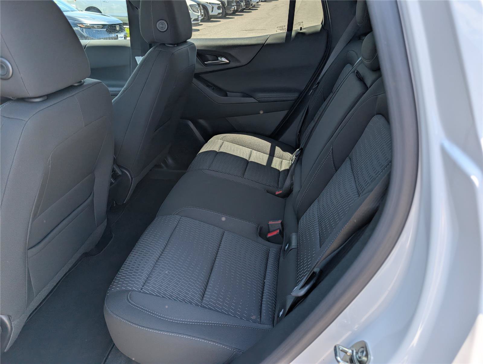 New 2026 Chevrolet Equinox LT FWD image 9