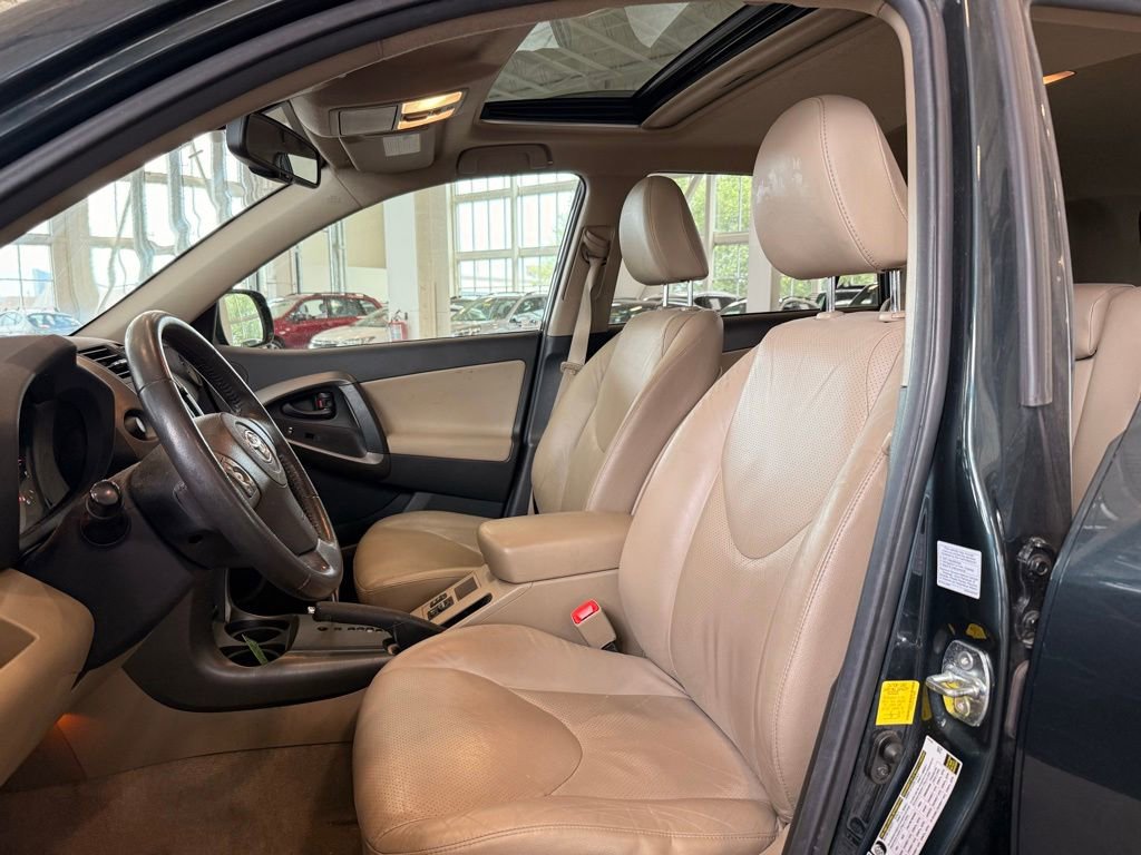 Used 2012 Toyota RAV4 Limited w/ Navigation Value Pkg AWD/4WD image 8