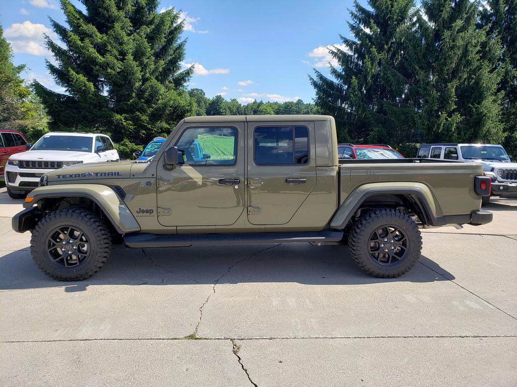 New 2026 Jeep Gladiator Sport AWD/4WD image 6